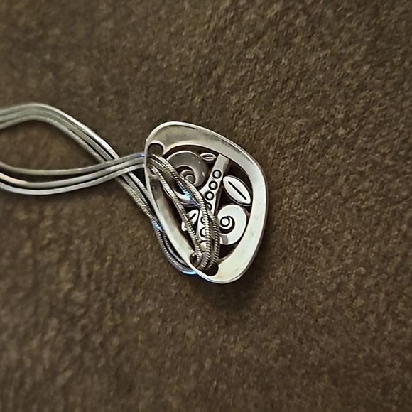 BRIGHTON Silver Plated Eve's Delight Floral Sliding Pendant Multi-chain Necklace - Picture 6 of 6